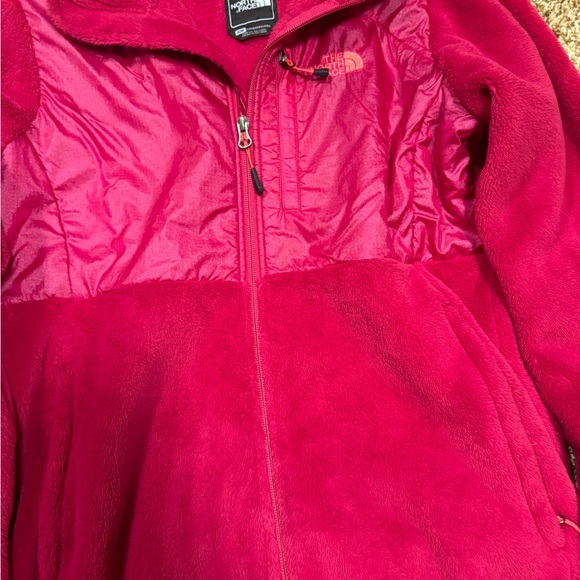 North face jackets - Picture 3 of 4